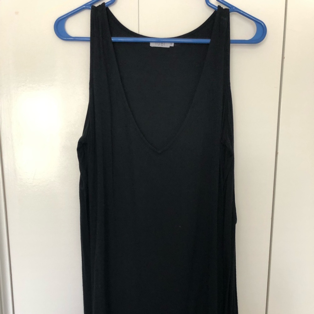 Tobi black open sleeved top